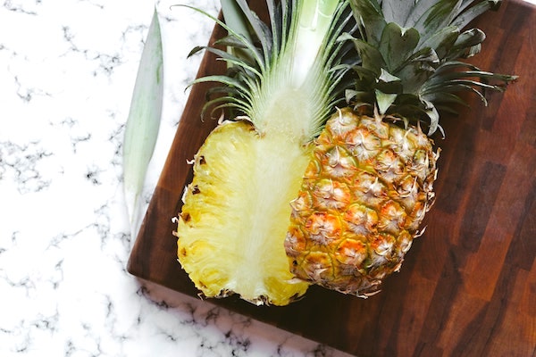 Optimal transport modeling uncovers spatial domain dynamics in spatiotemporal transcriptomics studies